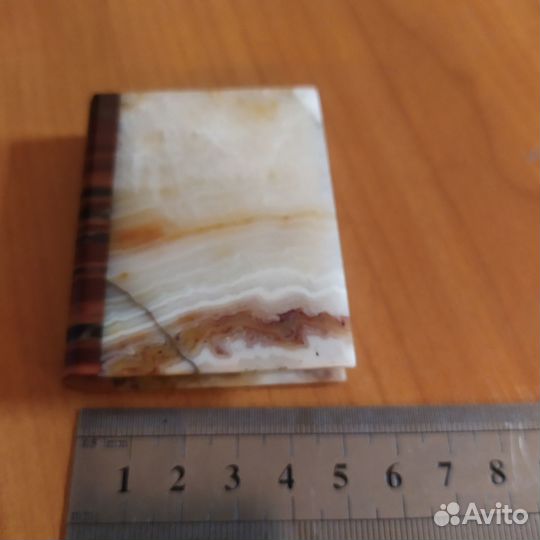 Сувенир из камня. Оникс