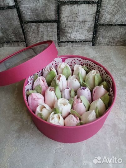 Сладкий букет из зефира в подарок маме