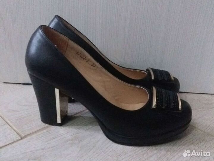 Туфли женские 39 размер новые черные