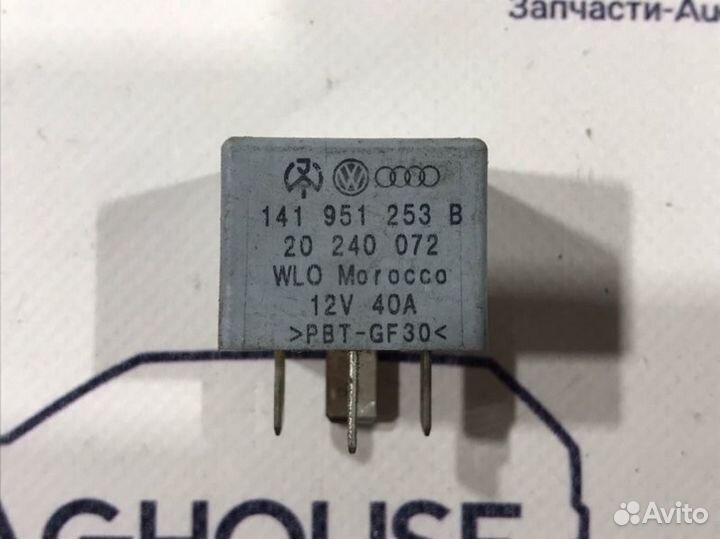 Реле вентилятора Audi