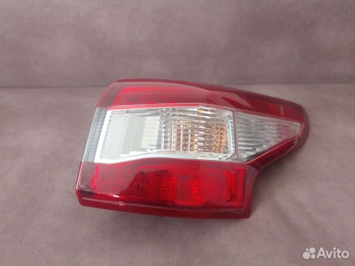 Фонарь задний правый Ниссан Кашкай