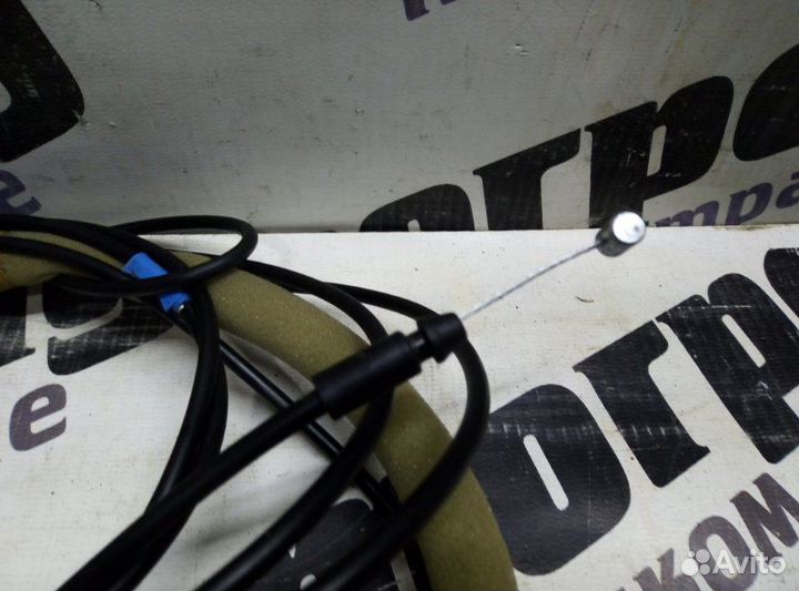 Тросик лючка бака Toyota Ipsum ACM26 2AZ-FE