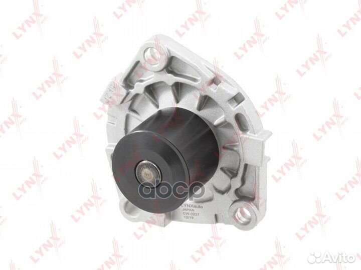 Насос водяной Opel Astra H/J 04-15 / Combo 12