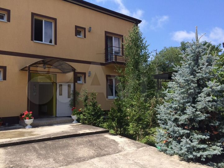 Комната 16 м² в 1-к., 1/2 эт.