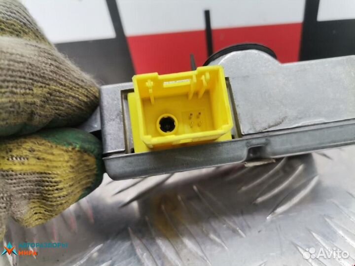 Датчик удара BMW 7 E65/E66/E67 2004 65776970908