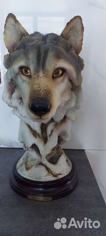 Статуэтка голова волка