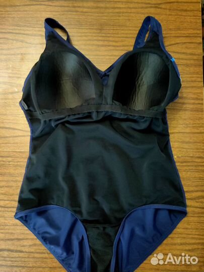 Купальники слитные р.50-52