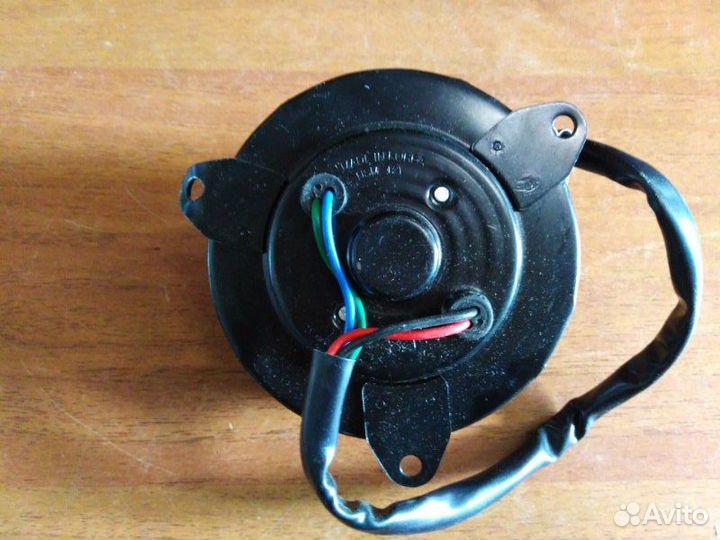 Мотор вентилятора кондиционера Hyundai Sonata 1998