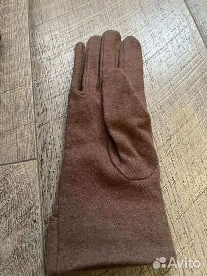 Перчатки женские коричневого цвета