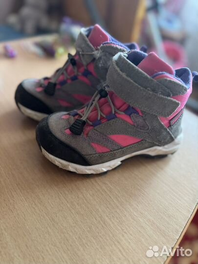 Обувь для девочки 4 пары фирменная демисезонная 31