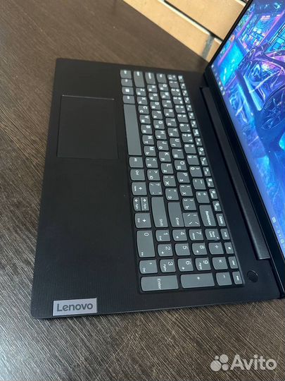 Современный ноутбук Lenovo/i3-11/Full HD/8Гб