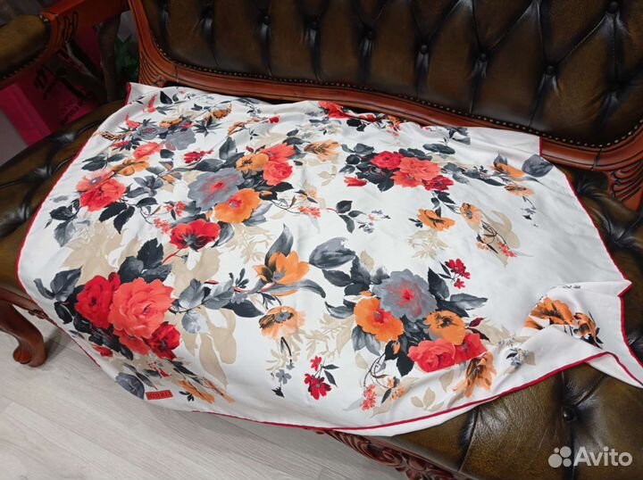 Шелковый платок misirli 95cm,ручной подгиб