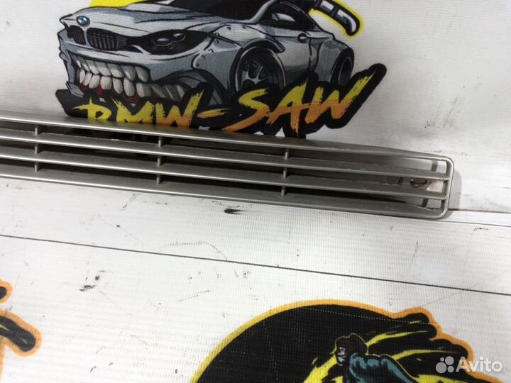 Молдинг на крыло задний Audi Coupe 81/85 1985