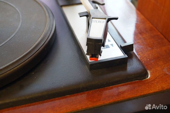 Проигрыватель пластинок 