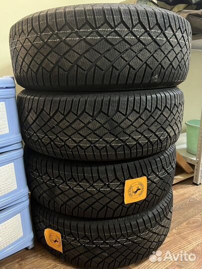 Continental ContiVikingContact 7 235/60 R18 107T