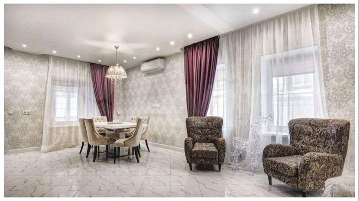 Таунхаус 200 м² на участке 5 сот.