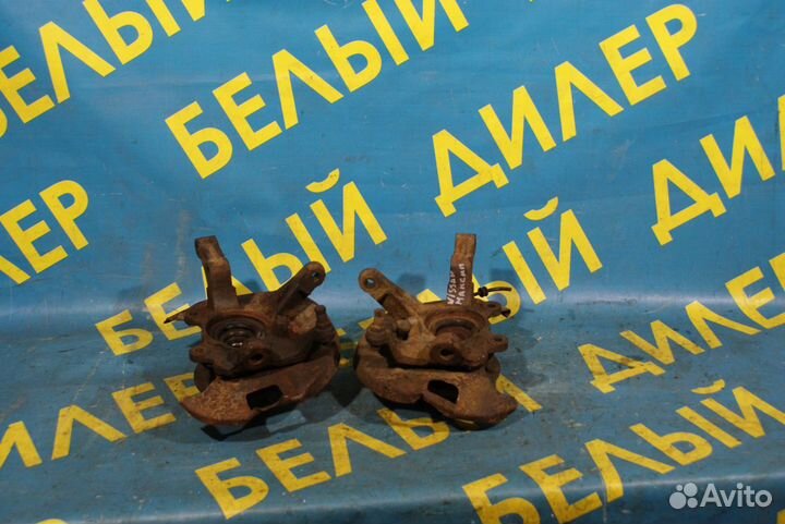 Кулак передний Nissan Maxima a32