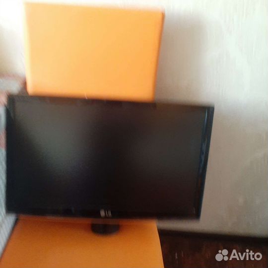 Монитор на запчасти