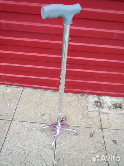 Трость с 4 ножками