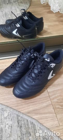 Футбольные бутсы demix