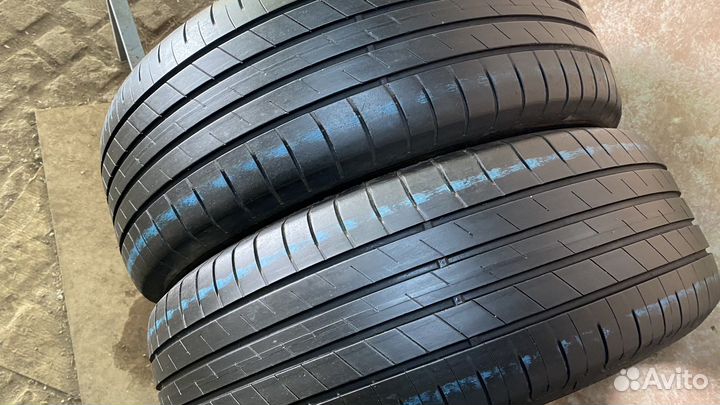 Goodyear EfficientGrip Performance 215/60 R17 96H