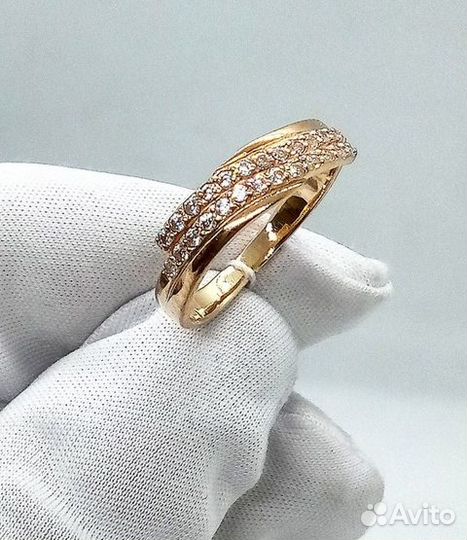 Золотое кольцо с камнем 16,5р