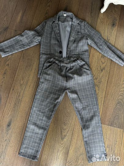 Брючный костюм для девочки 140