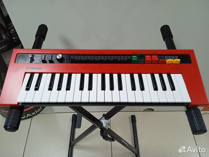 Аналоговый синтезатор Yamaha reface YC 37