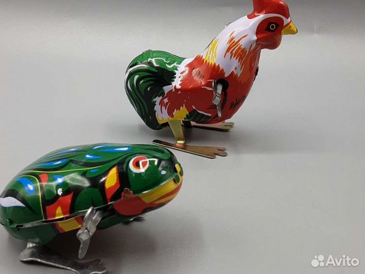 Заводная игрушка СССР золотой петушок и лягушка
