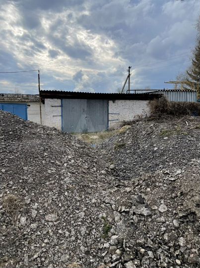 Гараж, > 30 м²