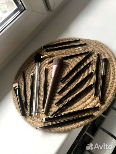 Кисти для макияжа