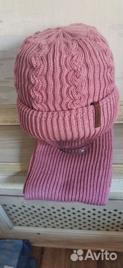 Женский комплект шапочка с шарфом