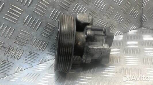 Насос гу бензиновый land rover range rover 2 (5NI1