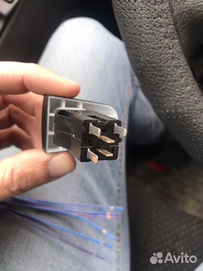 Кнопка обогрева лобового стекла на калину 1