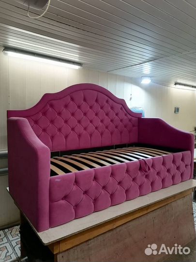 Кровать диван детская с бортиками