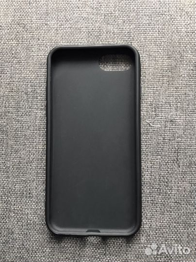 Чехол на iPhone 7