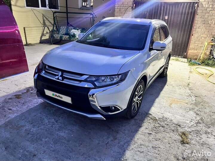 Mitsubishi Outlander 2.4 CVT, 2015, 112 000 км