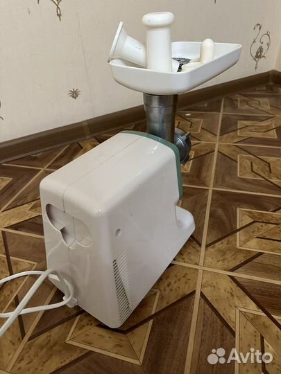 Мясорубка Binatone MGR-1000