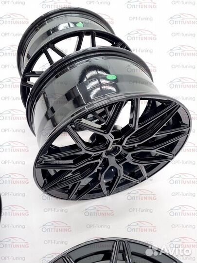 Комплект дисков R19 в стиле Vossen HF-2