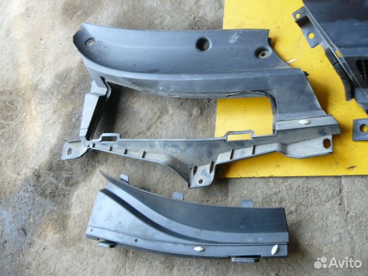 Планка под лобовое для Lifan X60 2014г