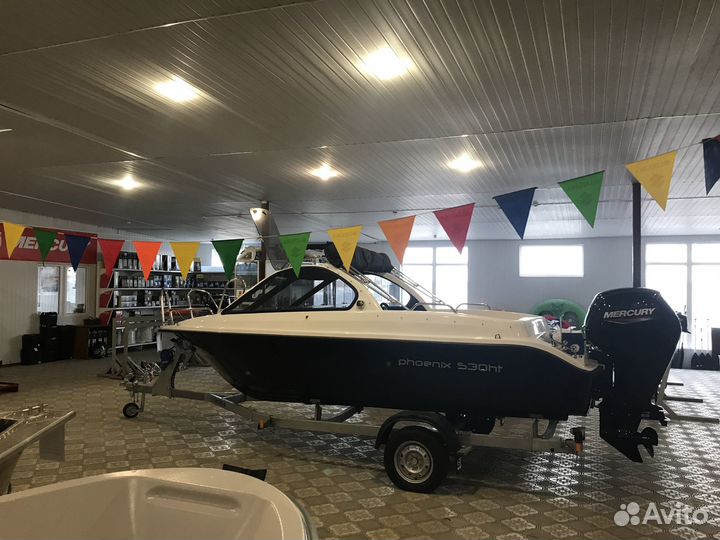 Катер Phoenix 530 HT