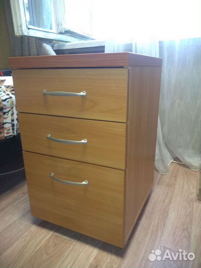 Тумба выкатная