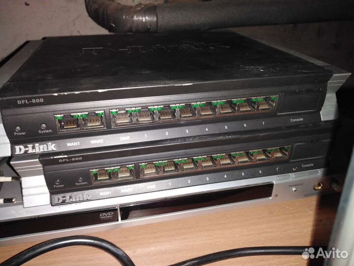 VPN, коммутатор роутермаршрутизатор D-Link DFL-800