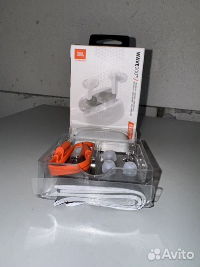 Наушники jbl wave 200