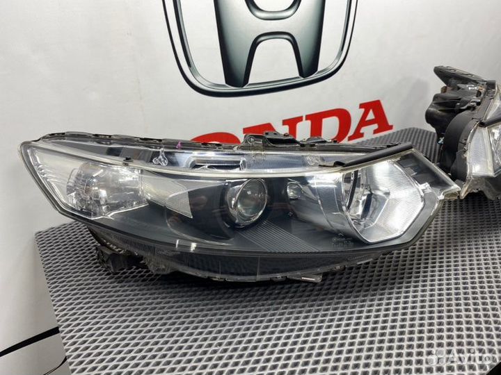 Фары комплект xenon Honda Accord 8 CU 2008-2012Гв