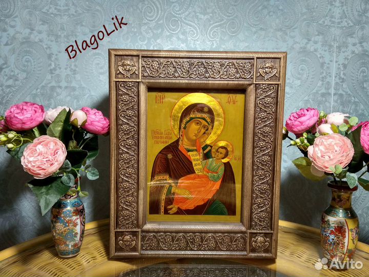 Резной дубовый киот