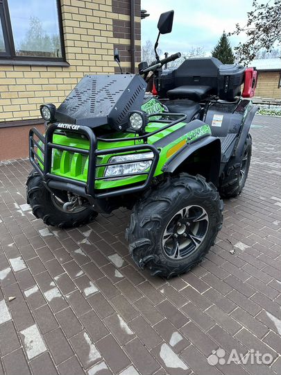 Квадрацыкл Арктик кат 1000