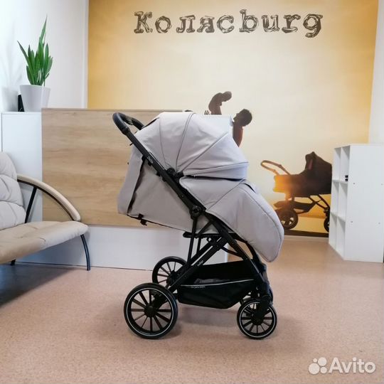 Коляска с перекидной ручкой Indigo