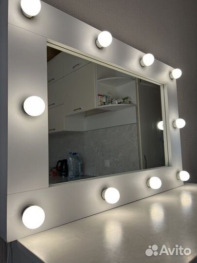 Гримерное зеркало