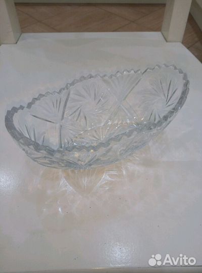 Хрустальная конфетница